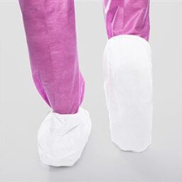 Dotted-bottom total liquid-guard shoe covers