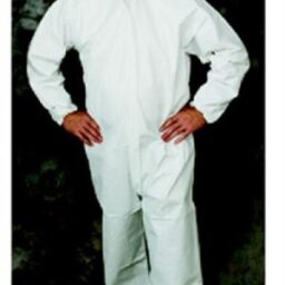 sms coverall pulled hood; elastic wrists